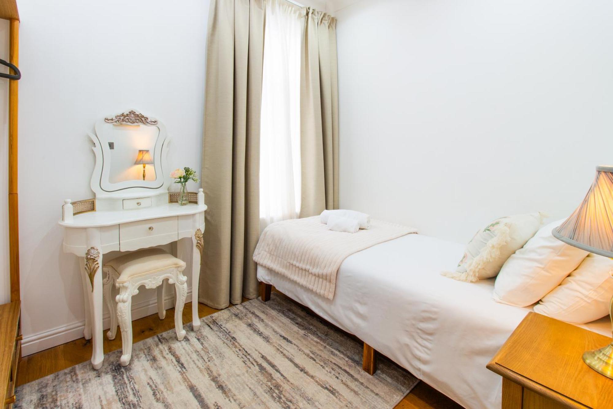 Spacious 4Br House, 2 En Suites With Garden & On-Site Parking Мейдстон Экстерьер фото